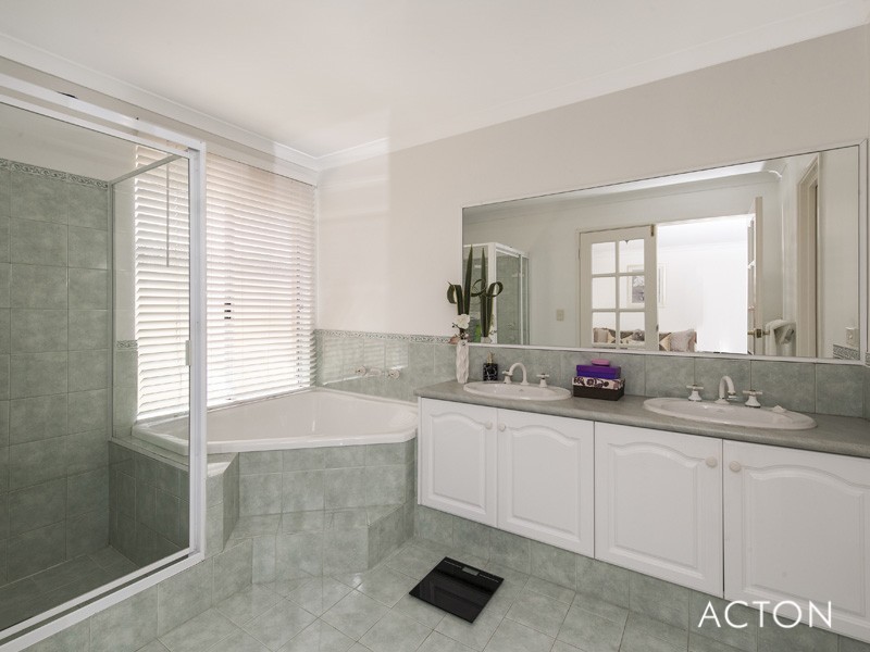 2 Eucla Mews, Erskine WA 6210