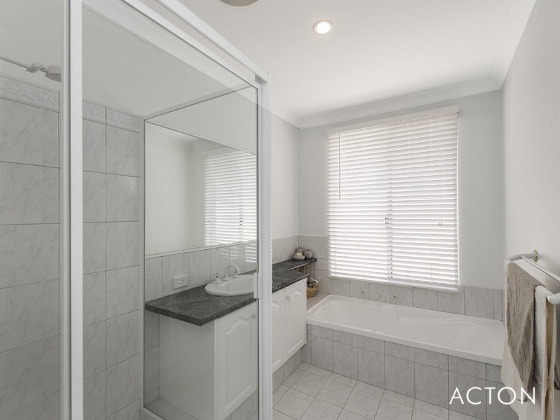 2 Eucla Mews, Erskine WA 6210