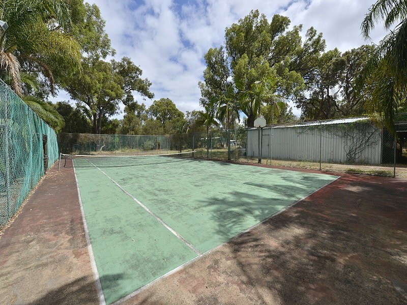 23 Flinders Close, Barragup WA 6209