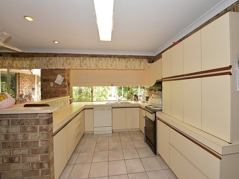 23 Flinders Close, Barragup WA 6209