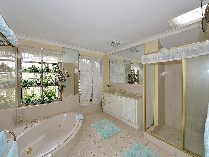 23 Flinders Close, Barragup WA 6209