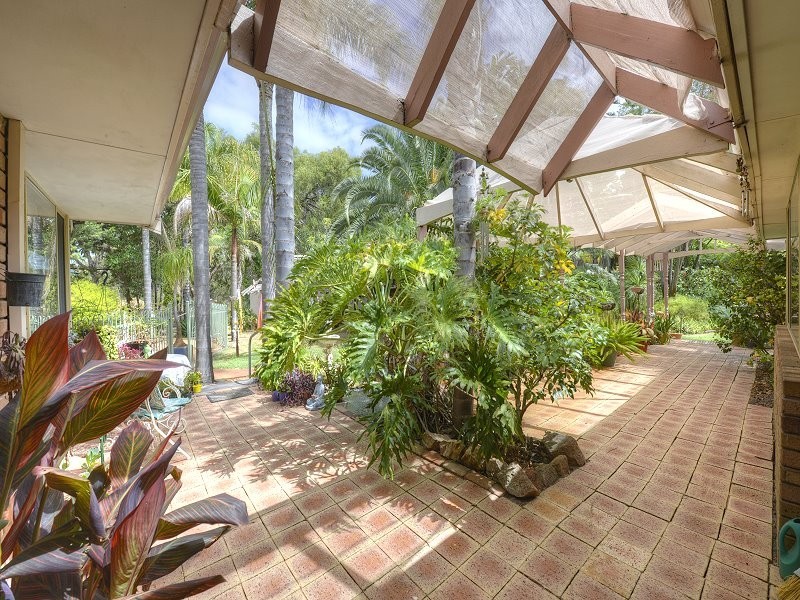 23 Flinders Close, Barragup WA 6209