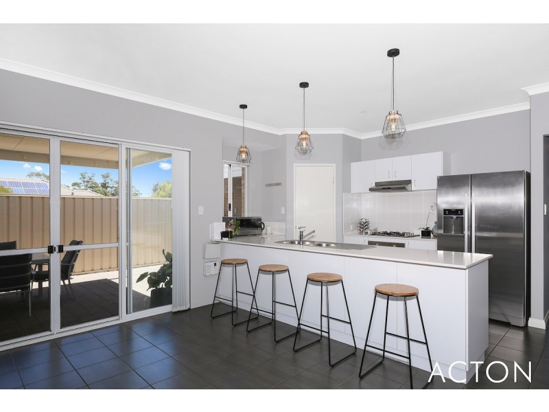 25 Coopers Mill Way, Ravenswood WA 6208