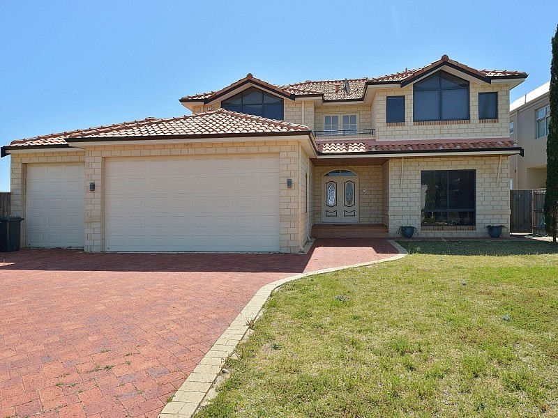 103 Boardwalk Boulevarde, Halls Head WA 6210