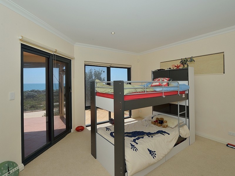 103 Boardwalk Boulevarde, Halls Head WA 6210
