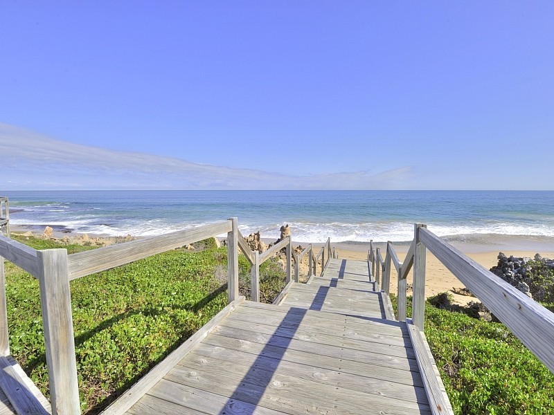 103 Boardwalk Boulevarde, Halls Head WA 6210