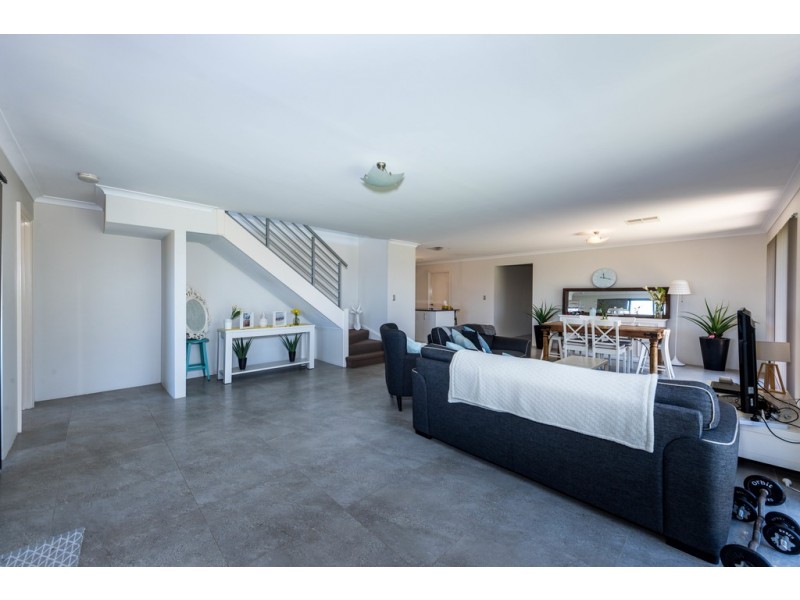 33 Paperbark Way, Wannanup WA 6210