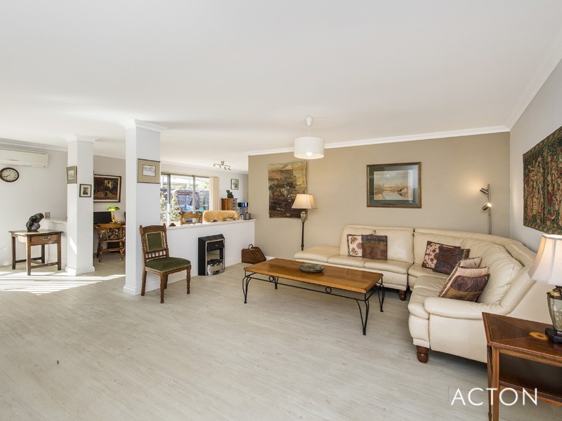 74 Seascapes Boulevard, Halls Head WA 6210