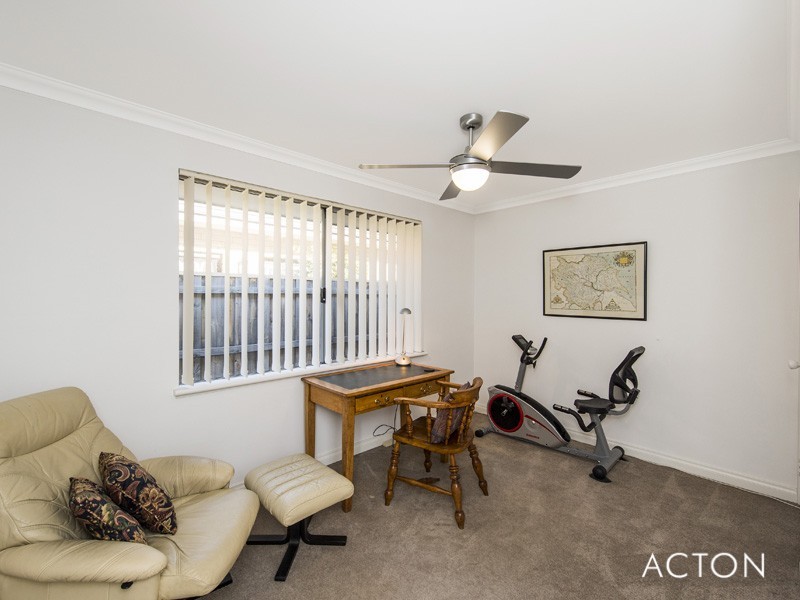 74 Seascapes Boulevard, Halls Head WA 6210