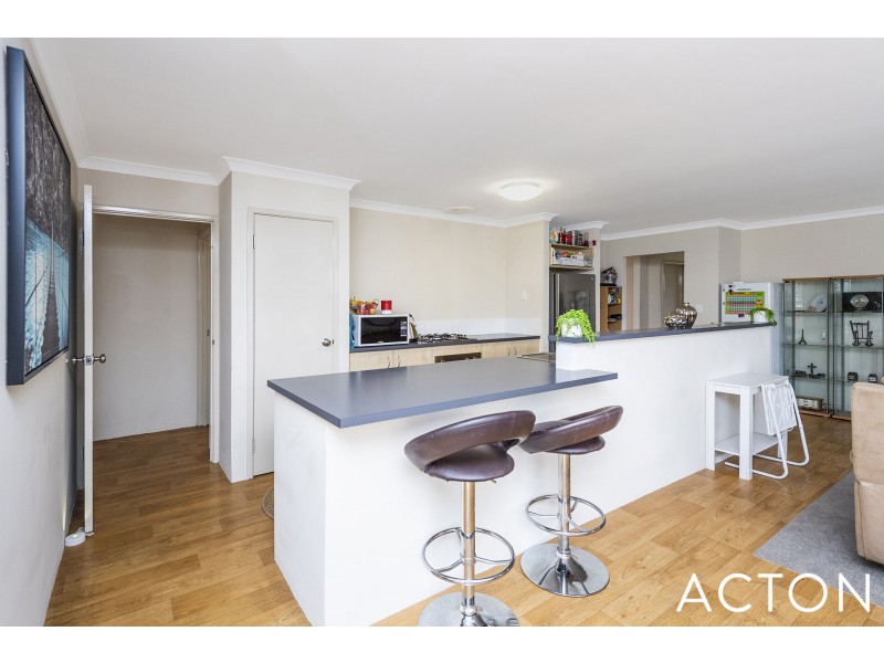 22 Anhinga Trail, Dudley Park WA 6210