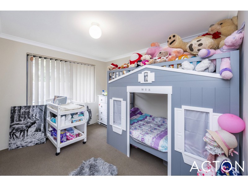 22 Anhinga Trail, Dudley Park WA 6210