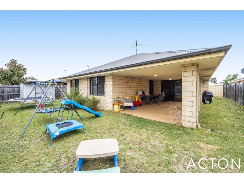 22 Anhinga Trail, Dudley Park WA 6210