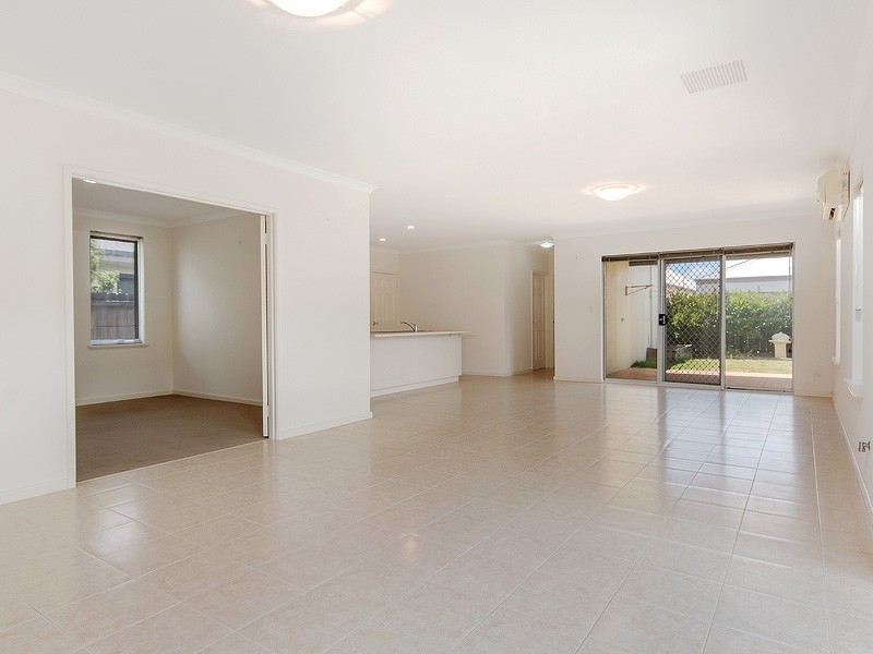 29 Pacifica Way, Dudley Park WA 6210