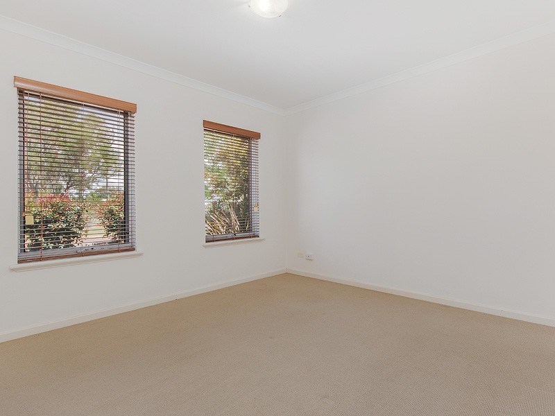 29 Pacifica Way, Dudley Park WA 6210