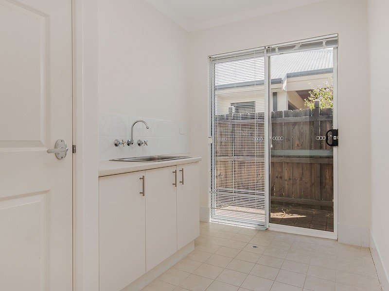 29 Pacifica Way, Dudley Park WA 6210