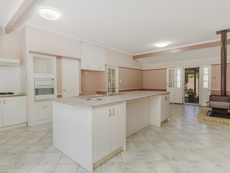 173 Crystaluna Drive, Golden Bay WA 6174
