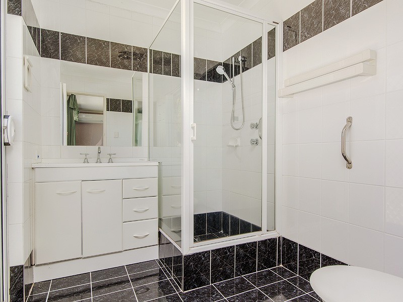 173 Crystaluna Drive, Golden Bay WA 6174