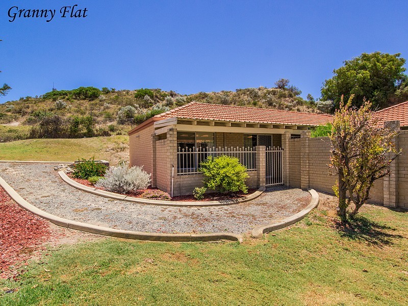 173 Crystaluna Drive, Golden Bay WA 6174