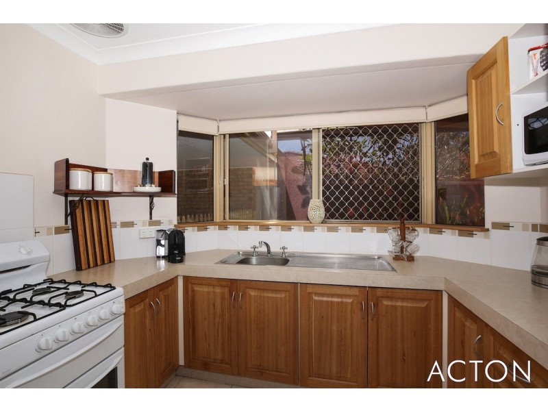 1/11 Valentino Close, Greenfields WA 6210