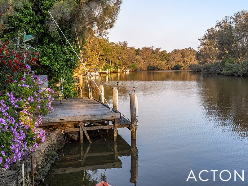 21 Rodoreda Crescent, Ravenswood WA 6208