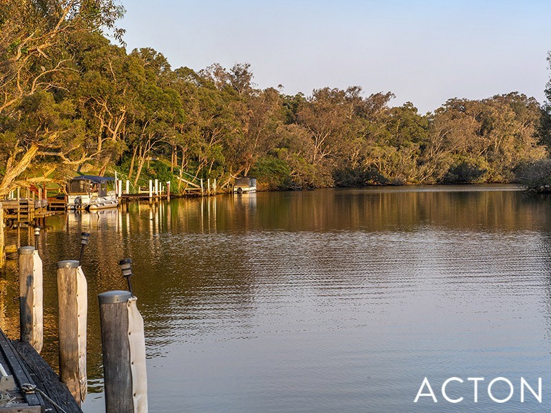 21 Rodoreda Crescent, Ravenswood WA 6208