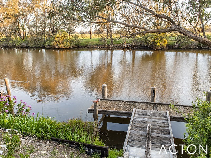 21 Rodoreda Crescent, Ravenswood WA 6208