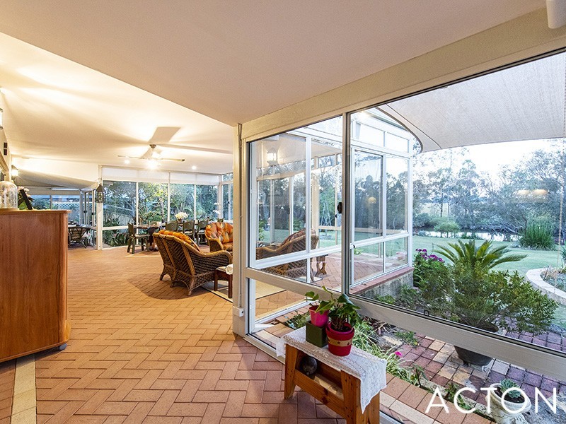 21 Rodoreda Crescent, Ravenswood WA 6208