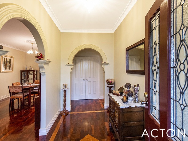 21 Rodoreda Crescent, Ravenswood WA 6208