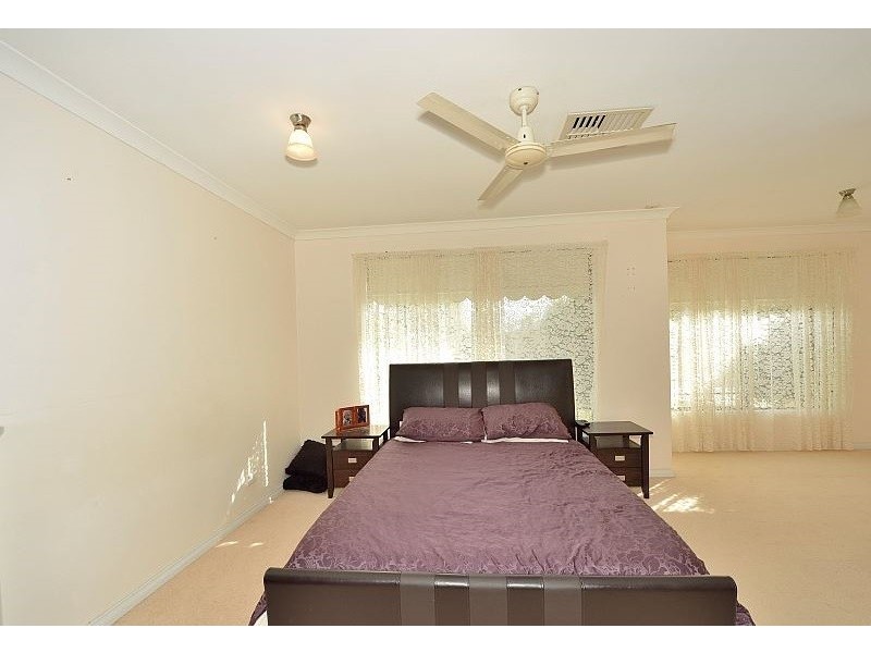 44 Paradise Circuit, Halls Head WA 6210