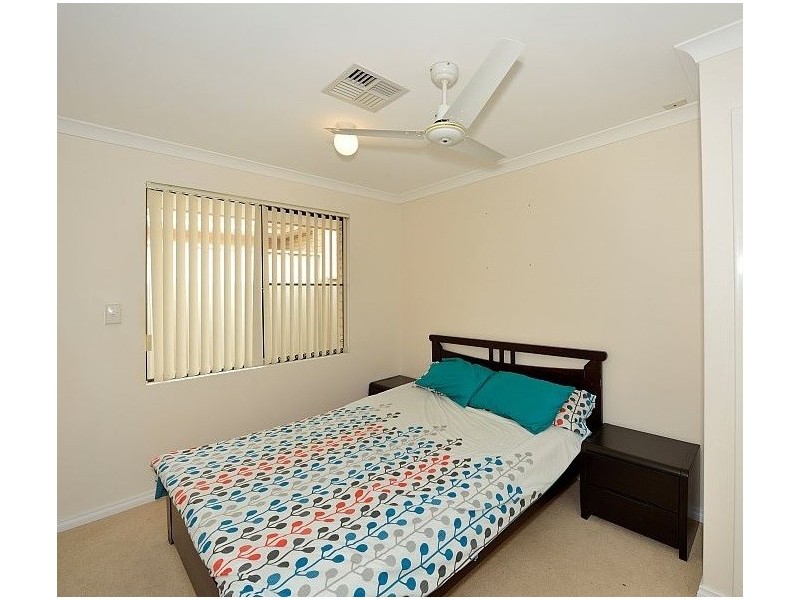 44 Paradise Circuit, Halls Head WA 6210