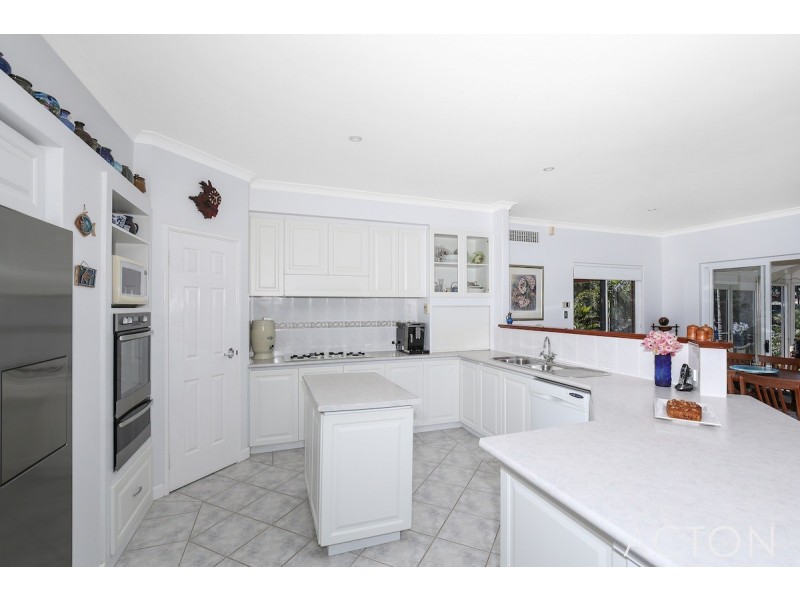 15 Heron Place, South Yunderup WA 6208