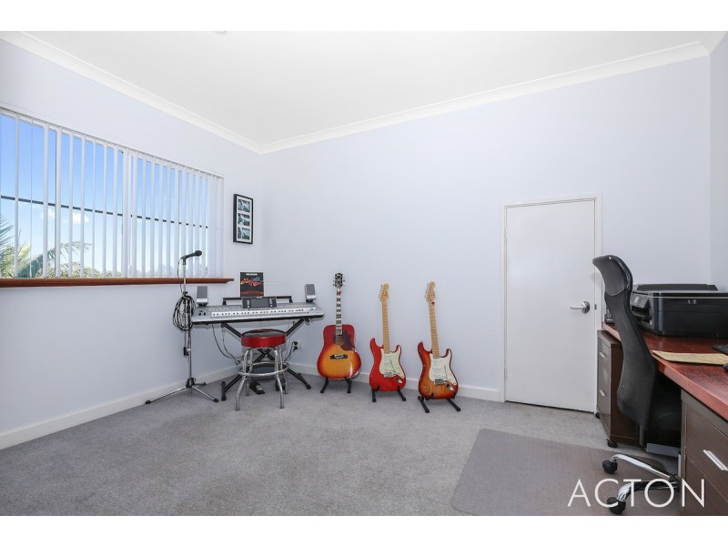 15 Heron Place, South Yunderup WA 6208