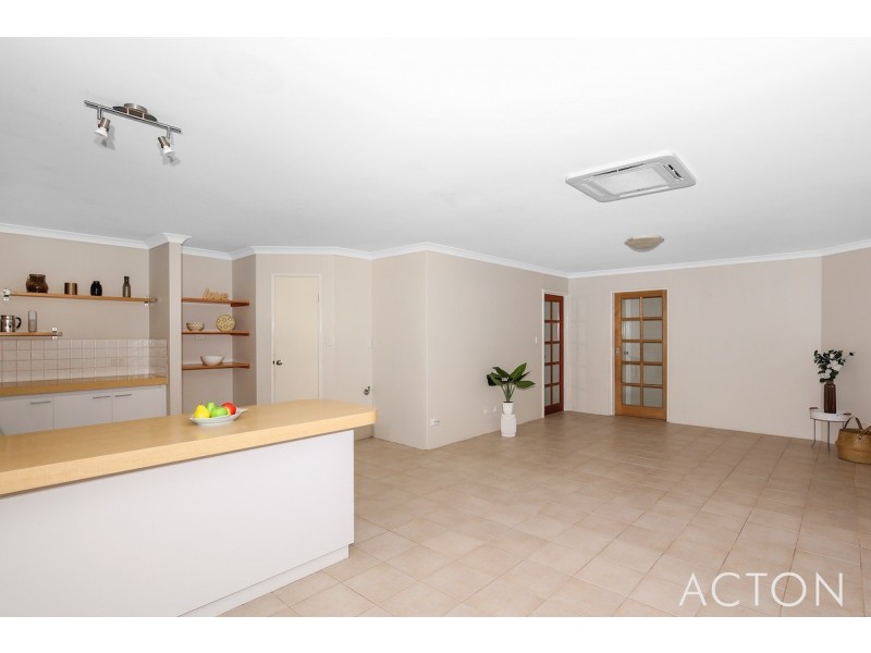 11 Piombino View, Secret Harbour WA 6173