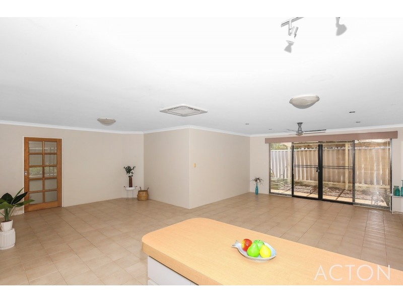 11 Piombino View, Secret Harbour WA 6173