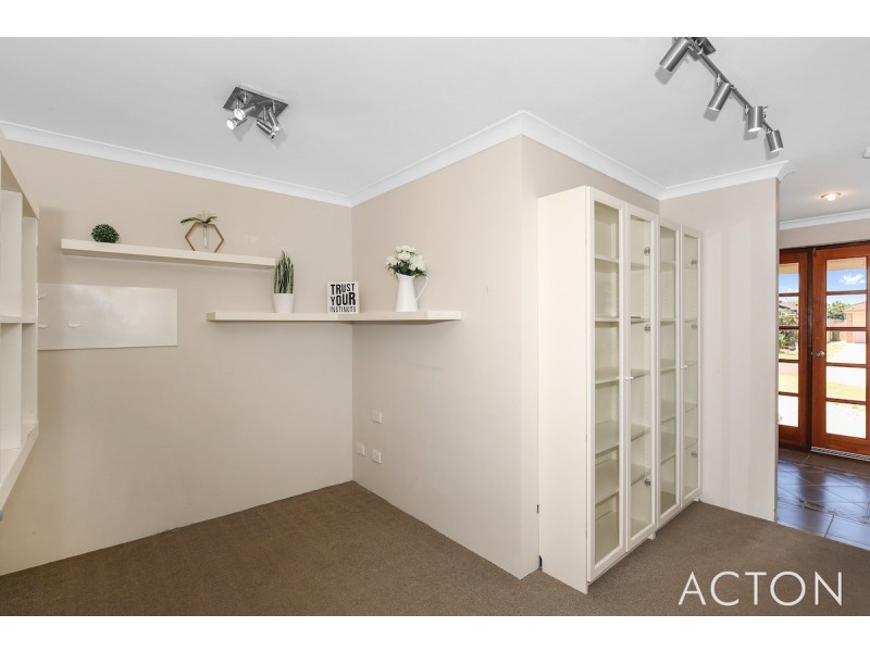 11 Piombino View, Secret Harbour WA 6173