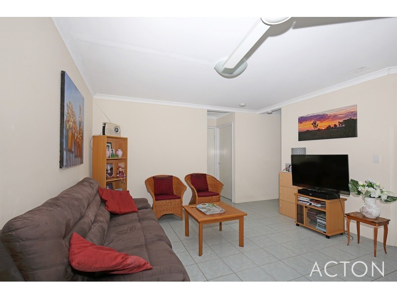 36 Casuarina Drive, Halls Head WA 6210