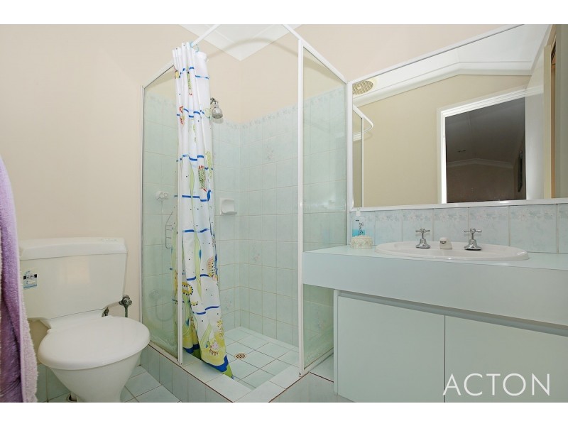 36 Casuarina Drive, Halls Head WA 6210