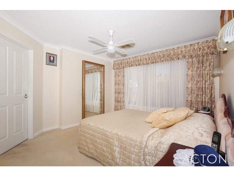 2 Yarri Way, Wannanup WA 6210