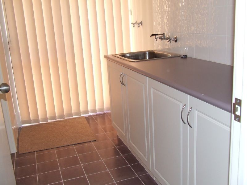 1 Bennett Brook Circle, Greenfields WA 6210