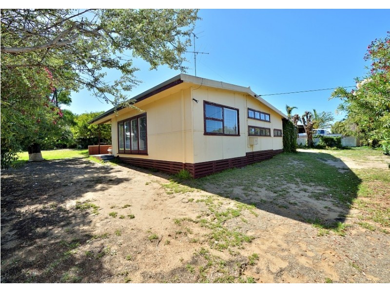 4 Kybra Street, Falcon WA 6210