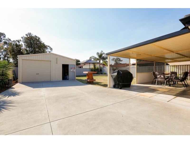 16 Bancroft Close, Greenfields WA 6210