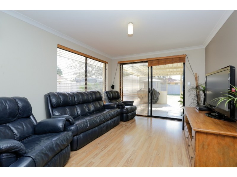 16 Bancroft Close, Greenfields WA 6210