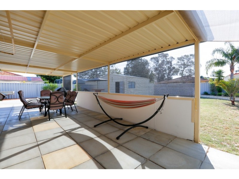 16 Bancroft Close, Greenfields WA 6210