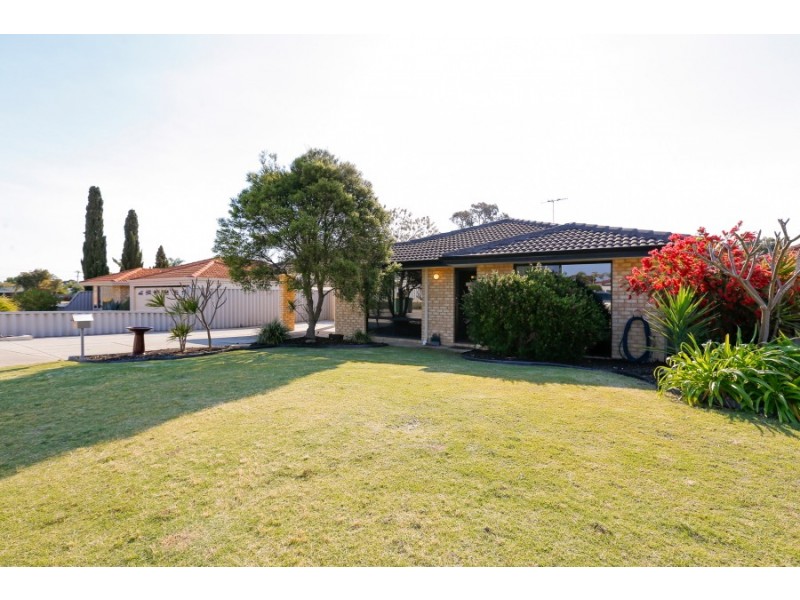 16 Bancroft Close, Greenfields WA 6210