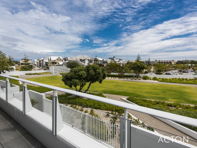 305/5 Marco Polo Drive, Mandurah WA 6210