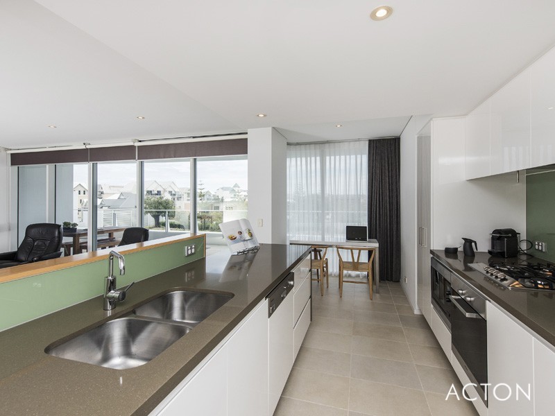 305/5 Marco Polo Drive, Mandurah WA 6210