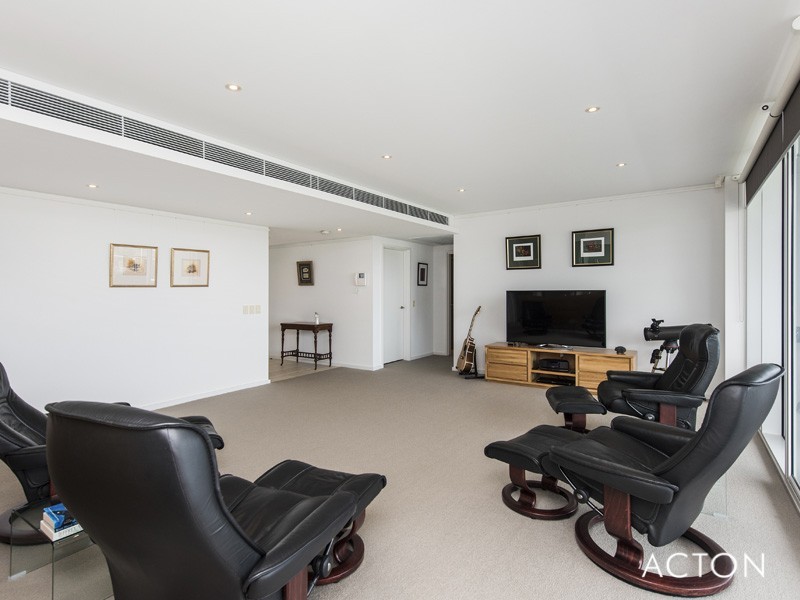 305/5 Marco Polo Drive, Mandurah WA 6210