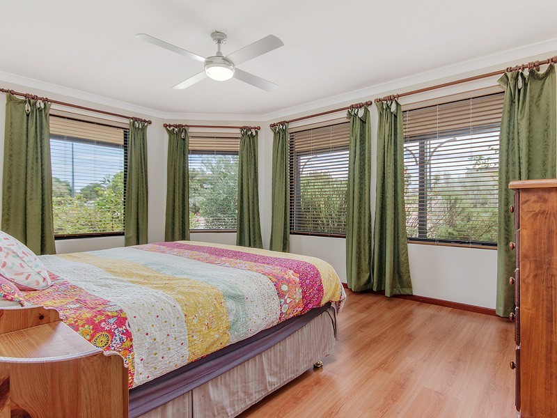 76 Albany Drive, Dawesville WA 6211