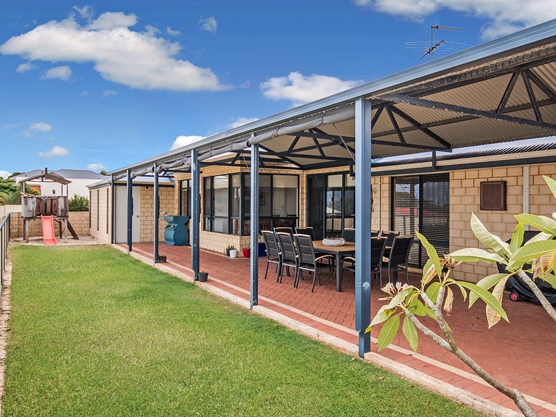 76 Albany Drive, Dawesville WA 6211
