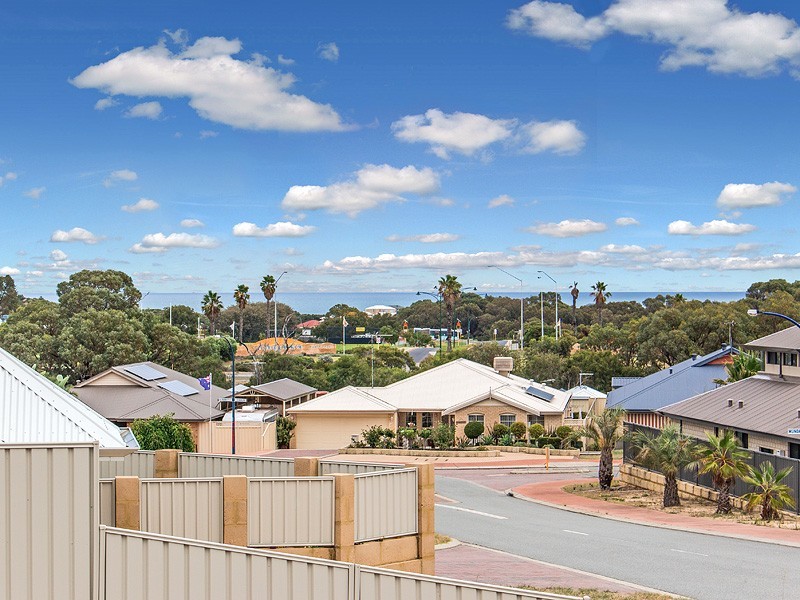 76 Albany Drive, Dawesville WA 6211